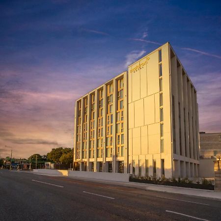 Maldron Hotel Merrion Road Дублин Экстерьер фото