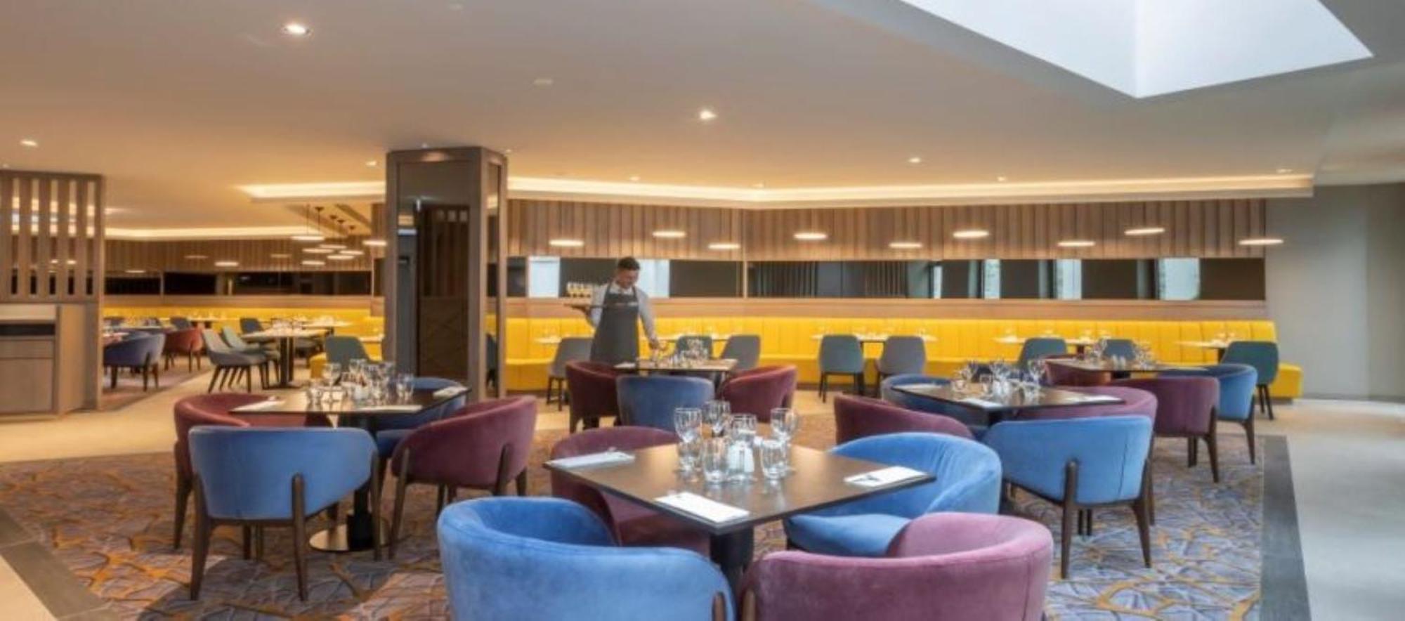 Maldron Hotel Merrion Road Дублин Экстерьер фото