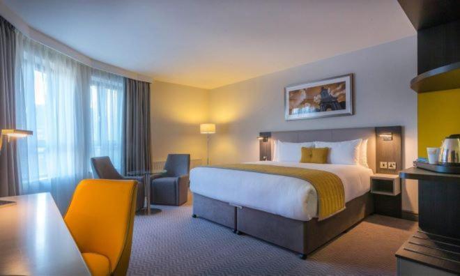 Maldron Hotel Merrion Road Дублин Экстерьер фото