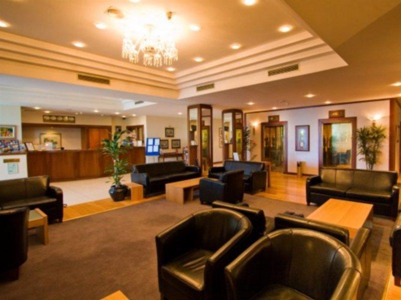 Maldron Hotel Merrion Road Дублин Экстерьер фото