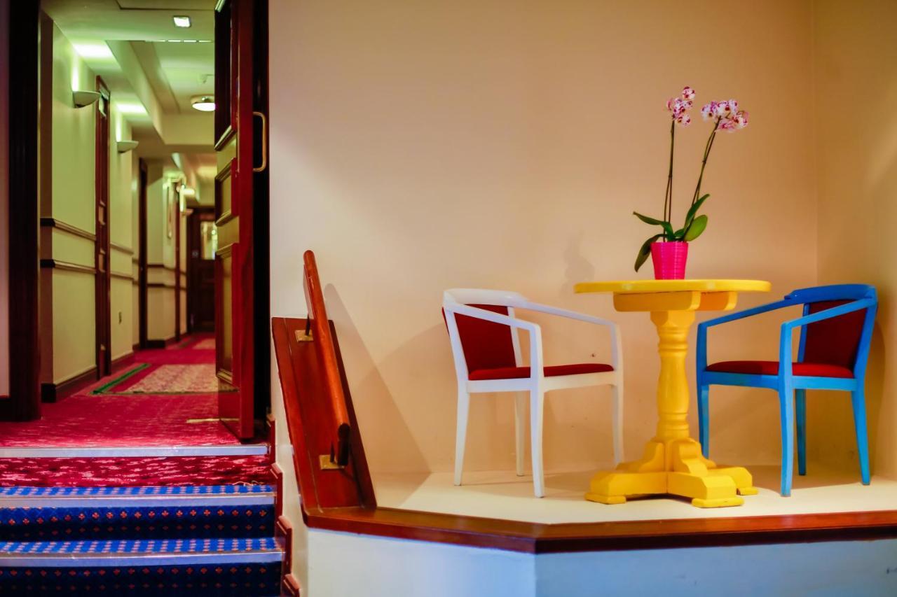 Maldron Hotel Merrion Road Дублин Экстерьер фото